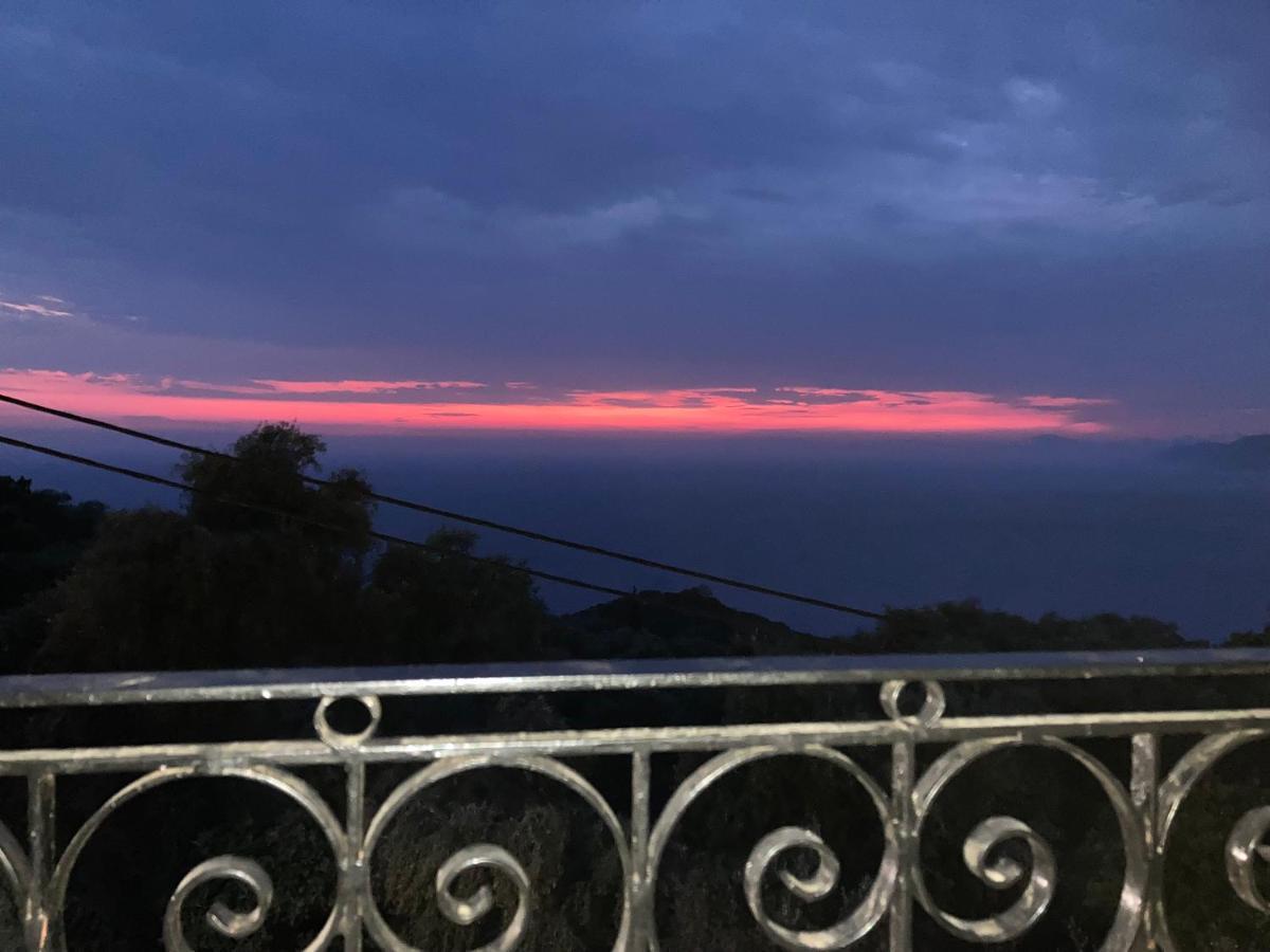 Dielino Amazing Sunset View Pentátion المظهر الخارجي الصورة